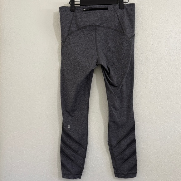 Lululemon Athletica Motionful‎ Leggings Size 10 Heathered Black 27” inseam - Picture 4 of 8
